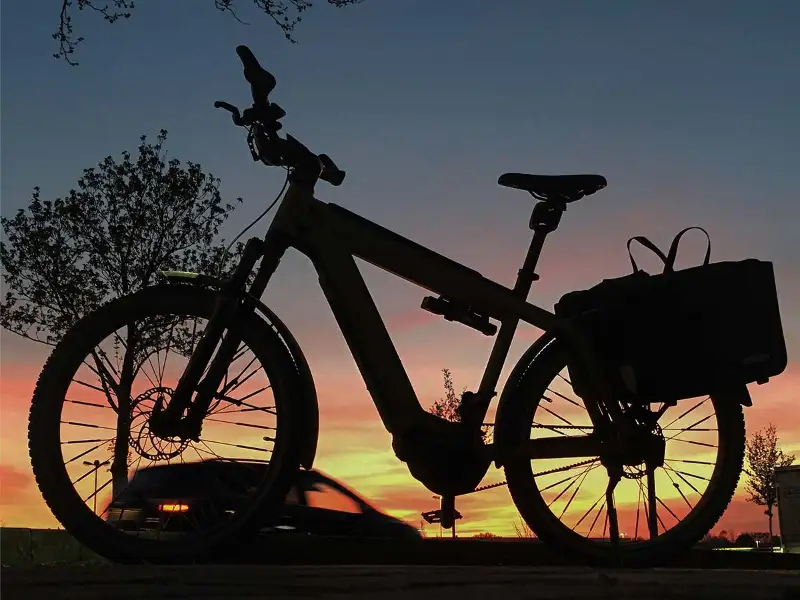 Jobrad vor Sonnenuntergang